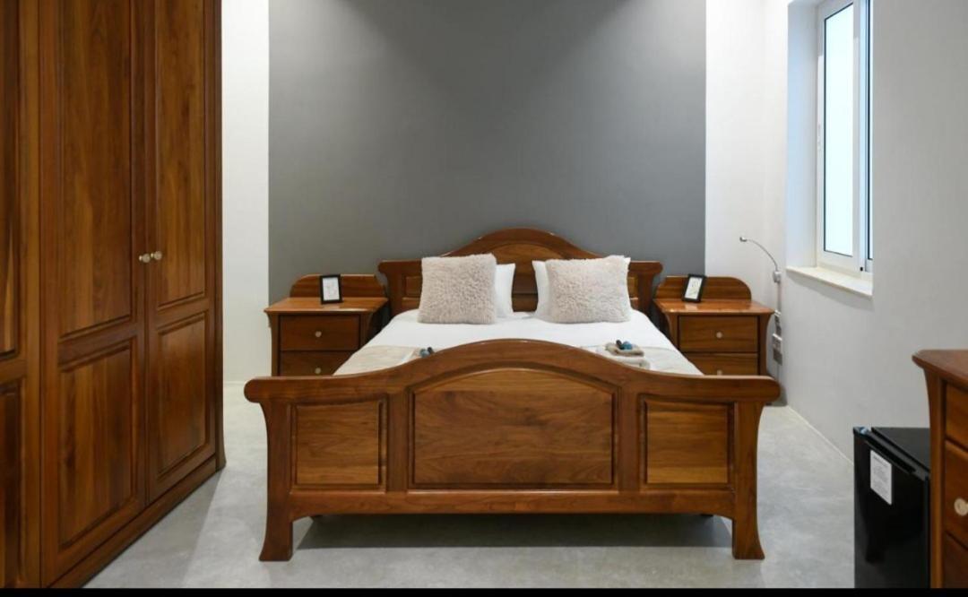 Privilege Suite Pieta Экстерьер фото